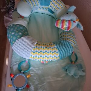 Colorful Baby Play Mat with Toys Blublu Park Sit Me Up